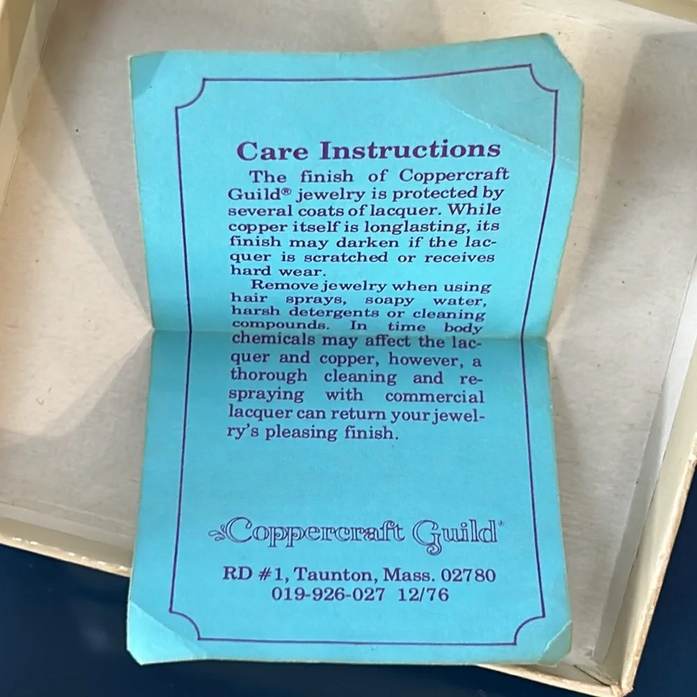 Vintage Coppercraft set of 4 copper napkin rings in box.